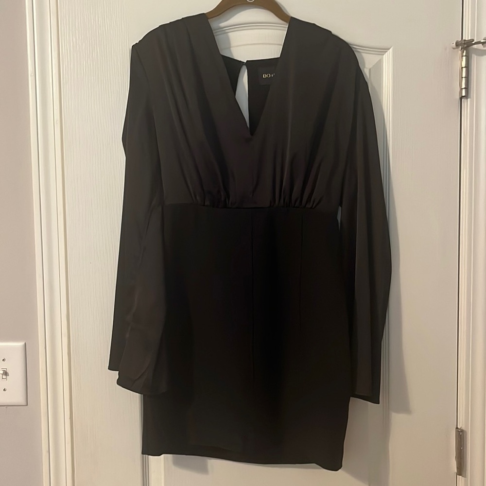 DO+BE fitted black dress with long silk sleeves